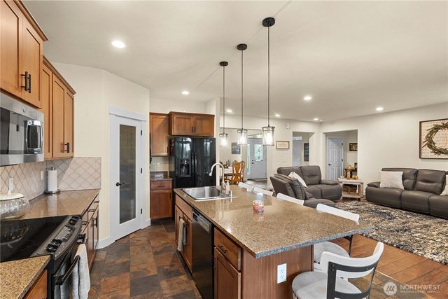 1522 347th Street Ct E, Roy, WA 98580