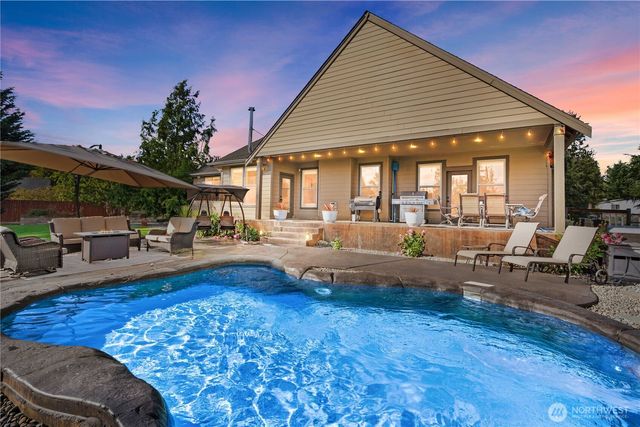 1522 347th Street Ct E, Roy, WA 98580