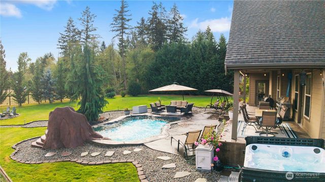 1522 347th Street Ct E, Roy, WA 98580