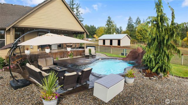 1522 347th Street Ct E, Roy, WA 98580