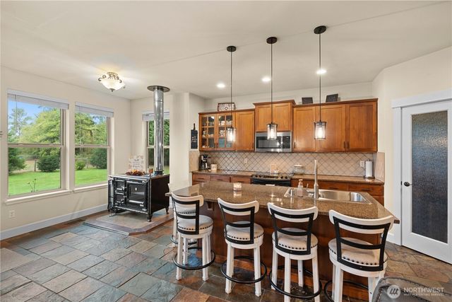 1522 347th Street Ct E, Roy, WA 98580