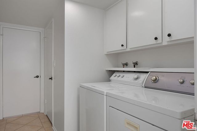 12951 Riverside Drive 4, Sherman Oaks, CA 91423