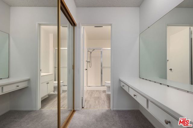 12951 Riverside Drive 4, Sherman Oaks, CA 91423