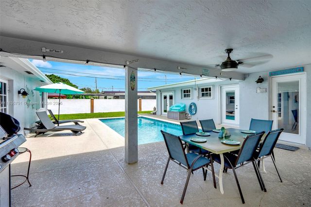 3511 Fairfax Dr, Fort Lauderdale, FL 33312