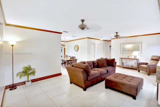 3511 Fairfax Dr, Fort Lauderdale, FL 33312