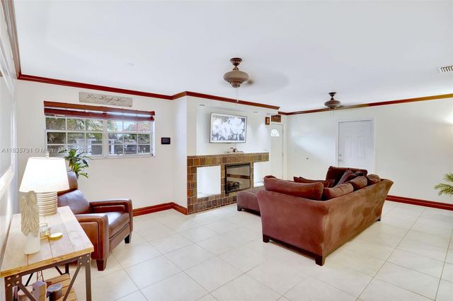 3511 Fairfax Dr, Fort Lauderdale, FL 33312