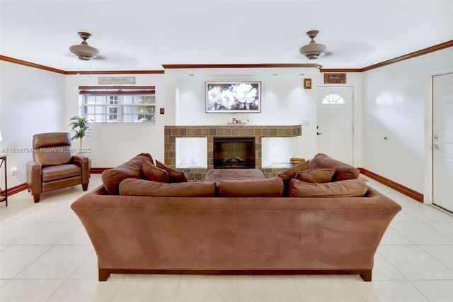 3511 Fairfax Dr, Fort Lauderdale, FL 33312