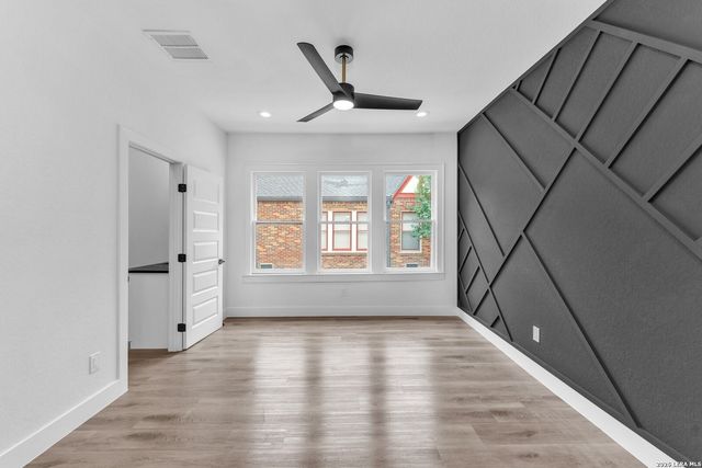 2007 W Magnolia Ave, San Antonio, TX 78201