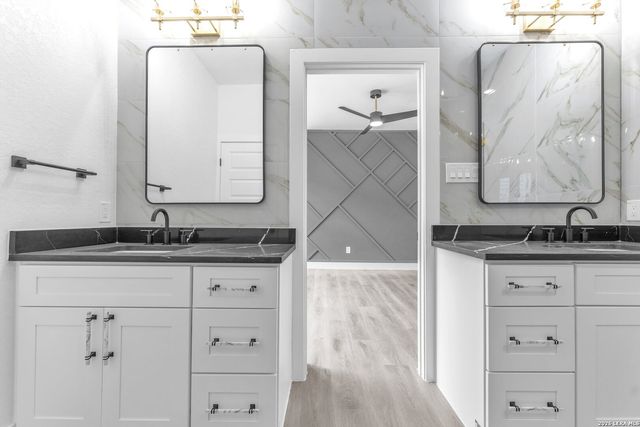 2007 W Magnolia Ave, San Antonio, TX 78201