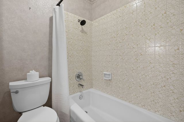 1026 N Doris St, Wichita, KS 67212