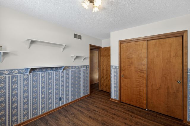 1026 N Doris St, Wichita, KS 67212