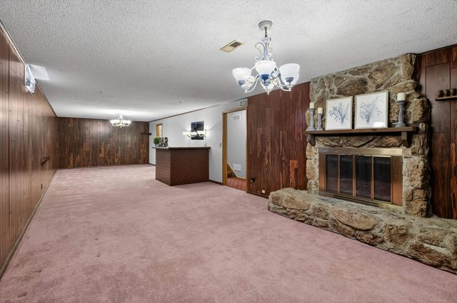 1026 N Doris St, Wichita, KS 67212