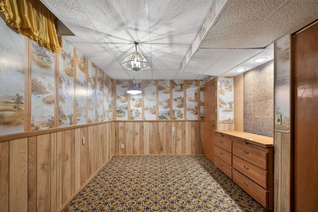 1026 N Doris St, Wichita, KS 67212