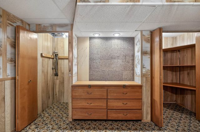 1026 N Doris St, Wichita, KS 67212