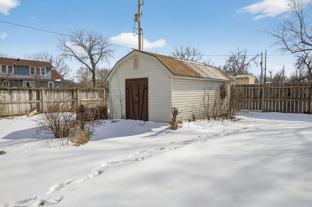 1026 N Doris St, Wichita, KS 67212