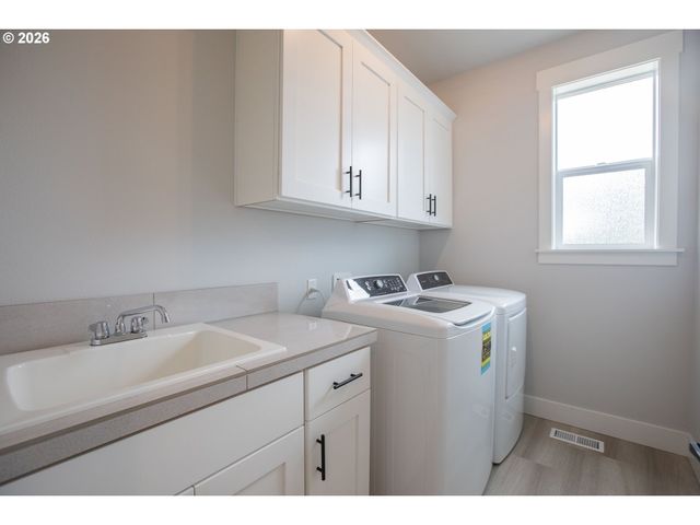 17442 Nw TWINBERRY Ln, Portland, OR 97229