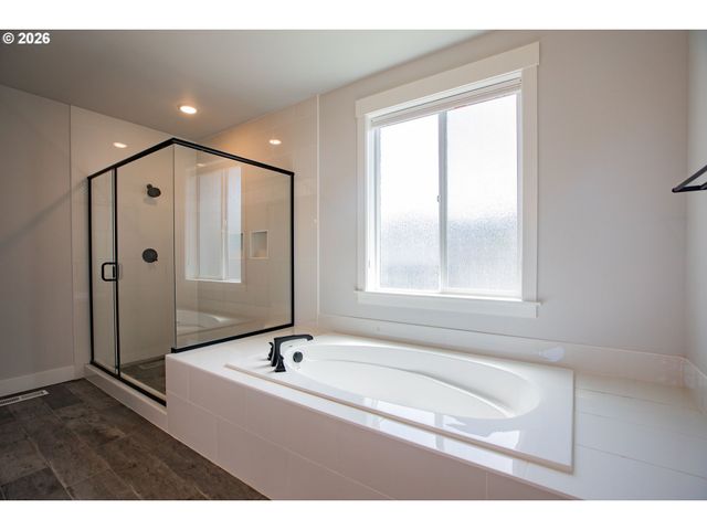 17442 Nw TWINBERRY Ln, Portland, OR 97229