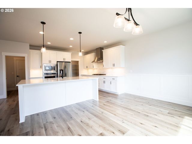 17442 Nw TWINBERRY Ln, Portland, OR 97229