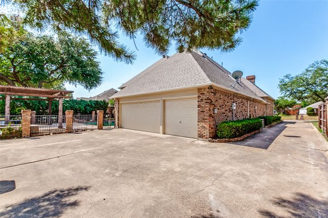 2605 Oak Point Drive, Garland, TX 75044