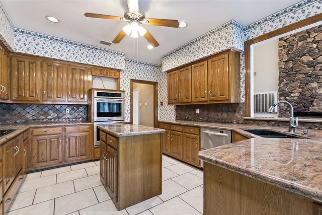 2605 Oak Point Drive, Garland, TX 75044