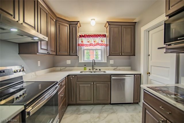 1605 Liberty Street, Parkersburg, WV 26101