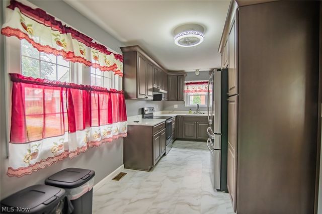 1605 Liberty Street, Parkersburg, WV 26101