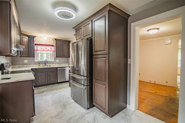 1605 Liberty Street, Parkersburg, WV 26101