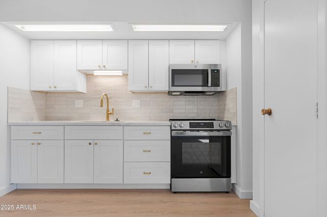 13231 N 98TH Avenue F, Sun City, AZ 85351