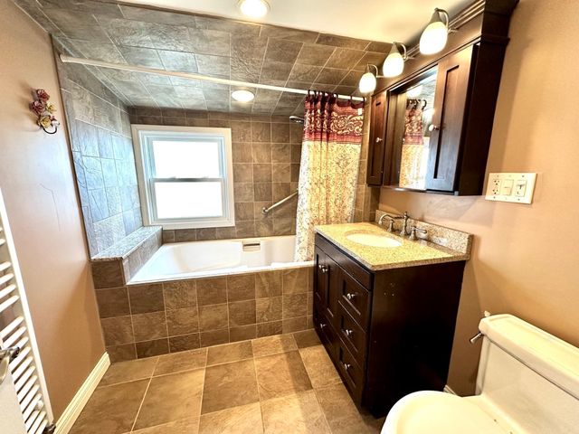 86 Palfrey Rd 86, Belmont, MA 02478
