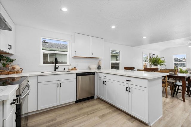 1366 E Alexander Avenue, Merced, CA 95340