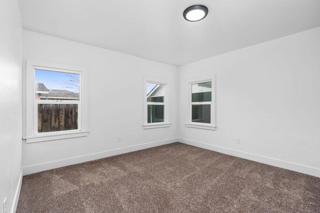 1366 E Alexander Avenue, Merced, CA 95340