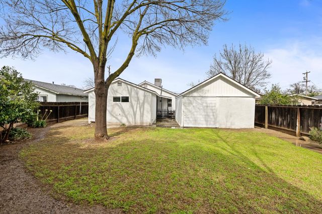 1366 E Alexander Avenue, Merced, CA 95340