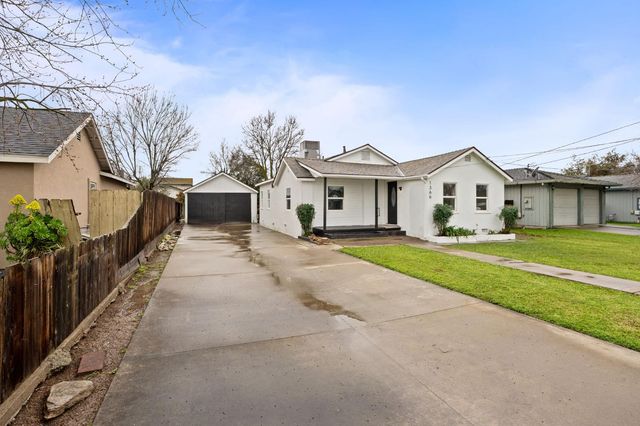 1366 E Alexander Avenue, Merced, CA 95340