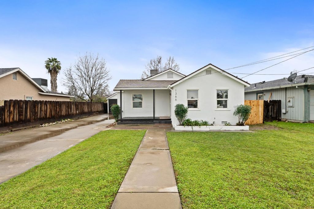 1366 E Alexander Avenue, Merced, CA 95340