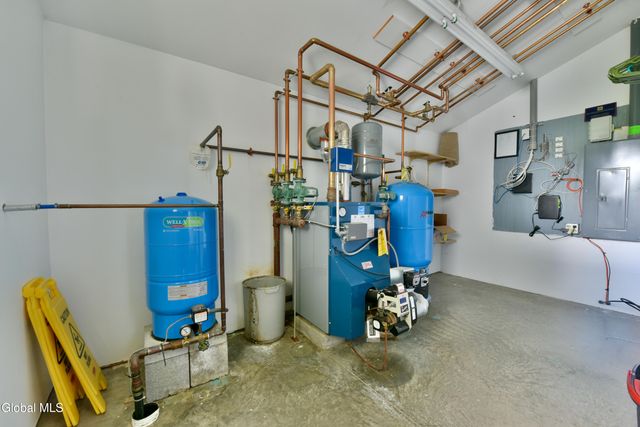 410 Ridge Road, Broadalbin, NY 12025