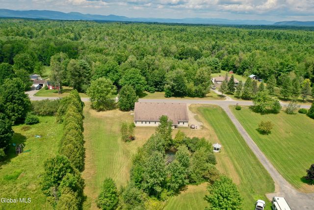 410 Ridge Road, Broadalbin, NY 12025