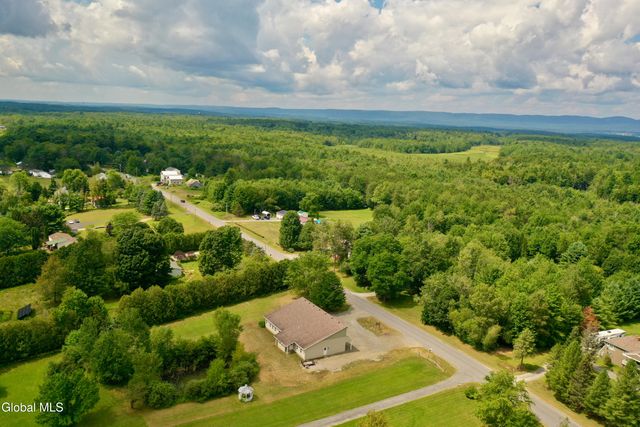 410 Ridge Road, Broadalbin, NY 12025