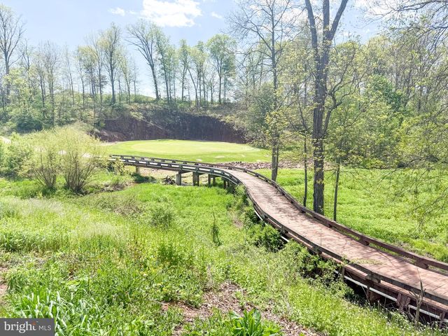 88 BRIDGE VALLEY RD, Gettysburg, PA 17325