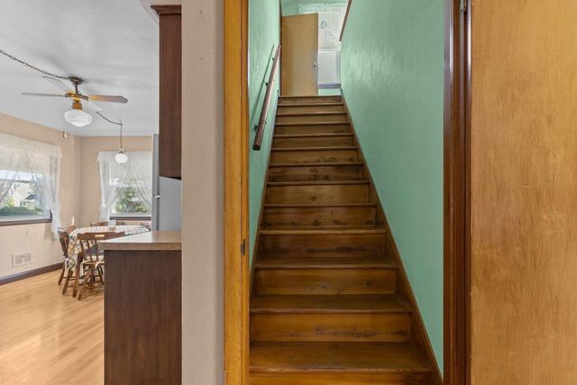 521 W 7TH STREET, Kaukauna, WI 54130