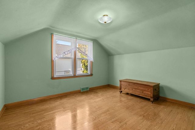 521 W 7TH STREET, Kaukauna, WI 54130