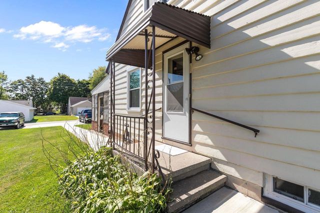 521 W 7TH STREET, Kaukauna, WI 54130