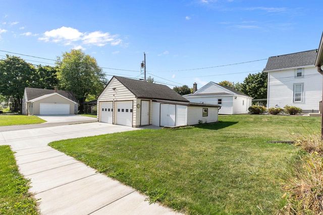 521 W 7TH STREET, Kaukauna, WI 54130