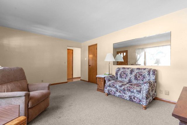 521 W 7TH STREET, Kaukauna, WI 54130