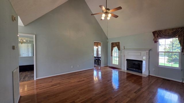 2911 Greentree Dr, Smyrna, TN 37167