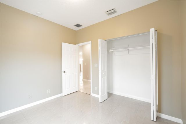 1241 NW 27th Ave, Pompano Beach, FL 33069