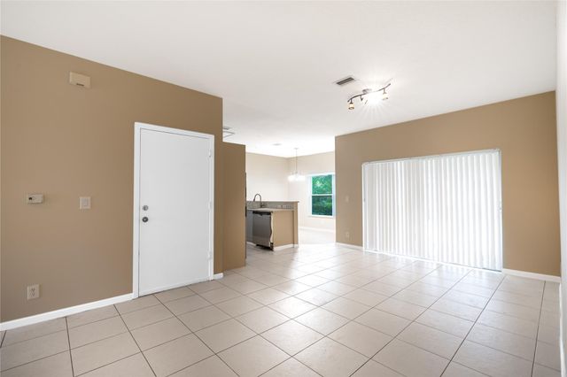 1241 NW 27th Ave, Pompano Beach, FL 33069