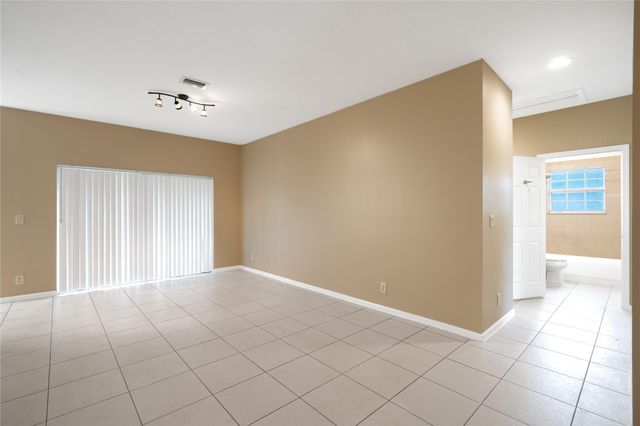 1241 NW 27th Ave, Pompano Beach, FL 33069