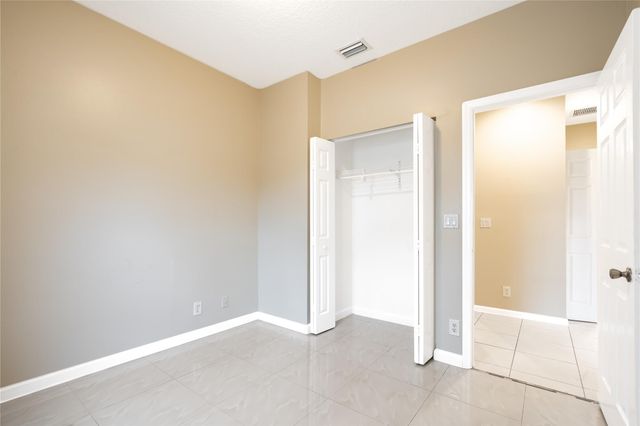 1241 NW 27th Ave, Pompano Beach, FL 33069