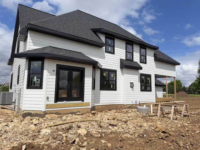 7184 Pfeil Bend Road, Sun Prairie, WI 53590
