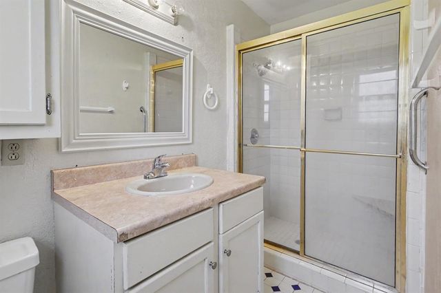2721 Forest Oaks Circle, Norman, OK 73071